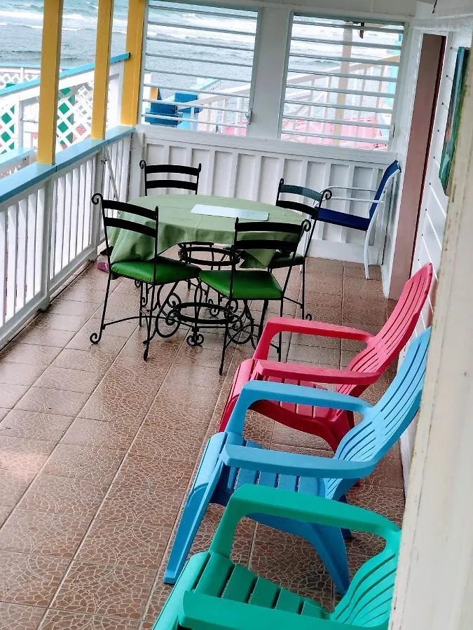 Rainbow Beach Apartment Calibishie