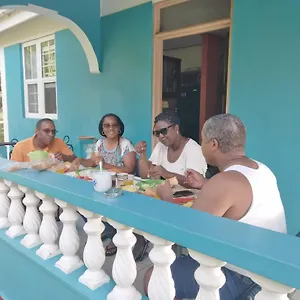 Danglez Homestay