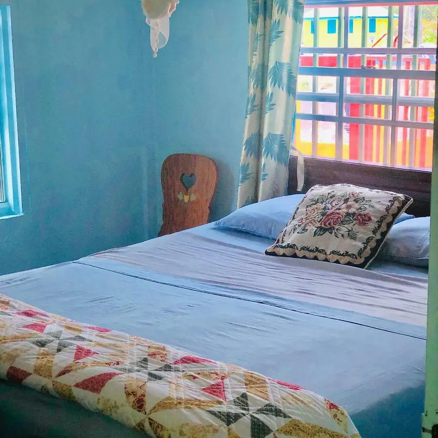 Rainbow Beach Apartment Calibishie